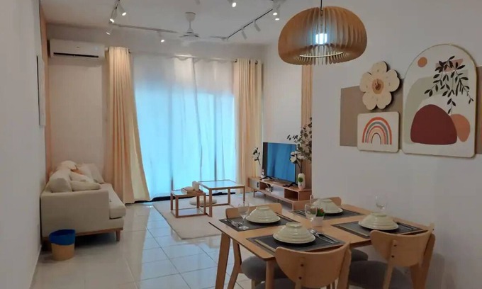 Nilai House | Youth City Residence/2 Room/KLIA/Nilai/Pool