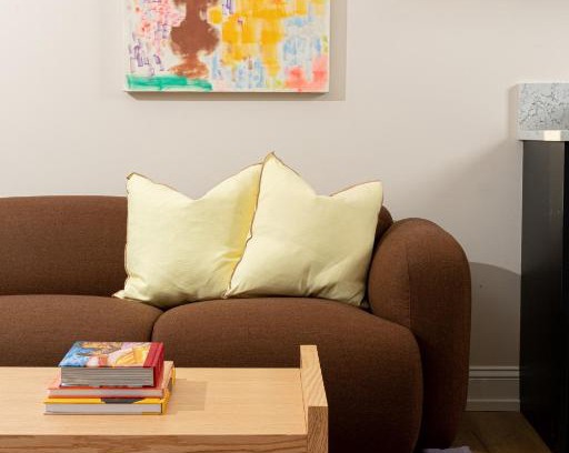 Queen Village Hotel | YOWIE Hotel