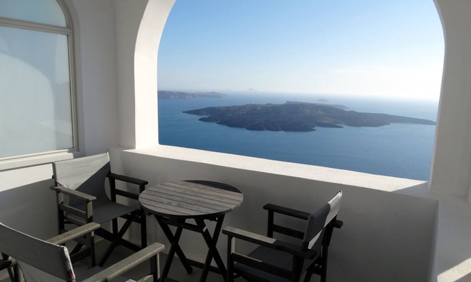 Fira Apartment | Yposkafo Suites - Private Studio - Firostefani - Santorini