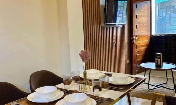 Cavinti Apartment | Ysabella Suite: Elegant Art Deco Comfort in the Heart of Cavinti, Laguna