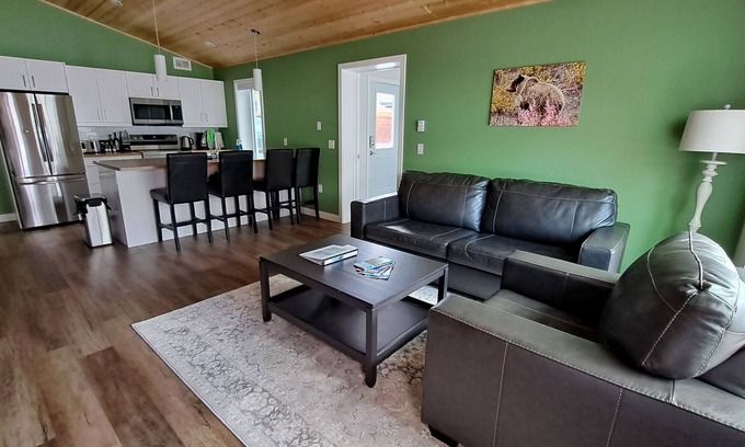 Whitehorse House | Yukon Hot Springs Suite #34
