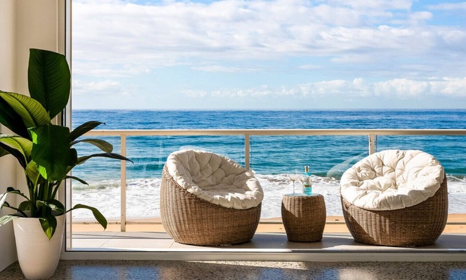 Narrabeen Apartment | Yulunga - Direct Beachfront