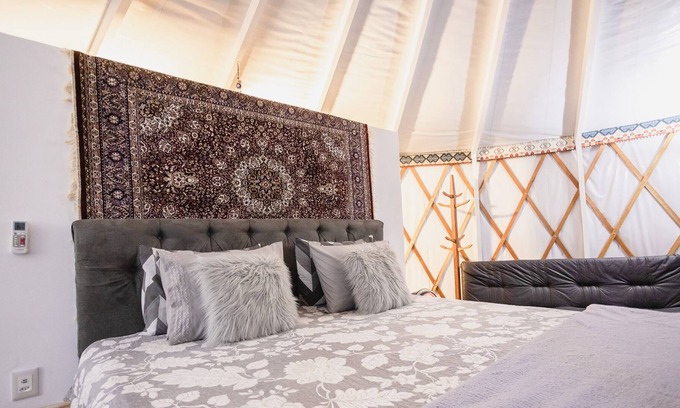 Jacutinga Cabin | YURT, unusual housing, from the Mongolian empire, with a lot of luxury and comfort, stud farms.