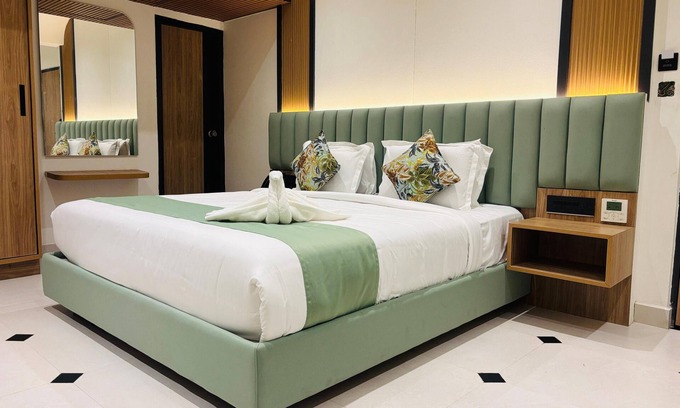 Mysore Hotel | Yuvraj Landmark
