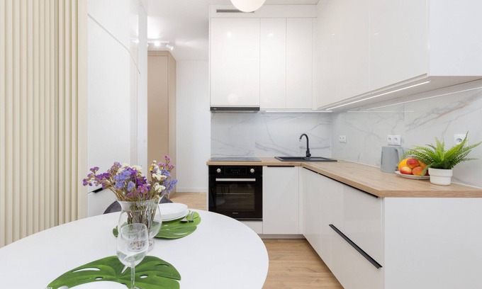 Warsaw Apartment | Złoty Potok 7/55, 2 bedrooms, balcony, parking