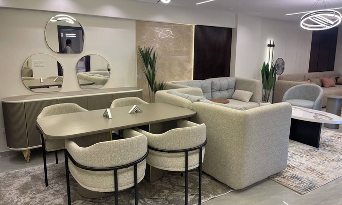 Al Duqqi Apartment | Zahir - 701