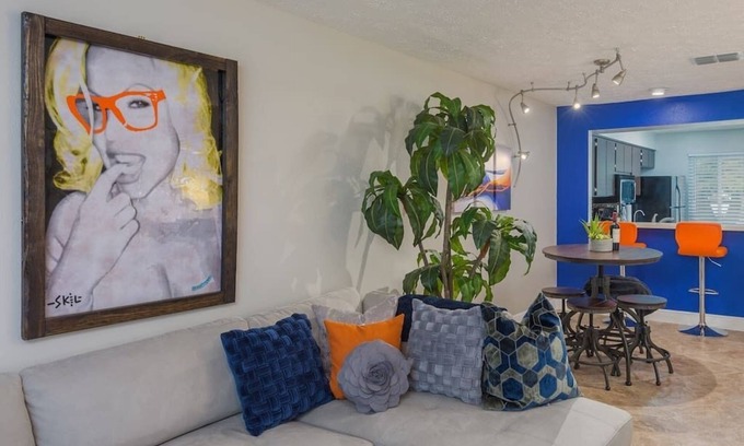 Carrollwood House | Zen Holistic Retreat by Carrollwood/Westchase