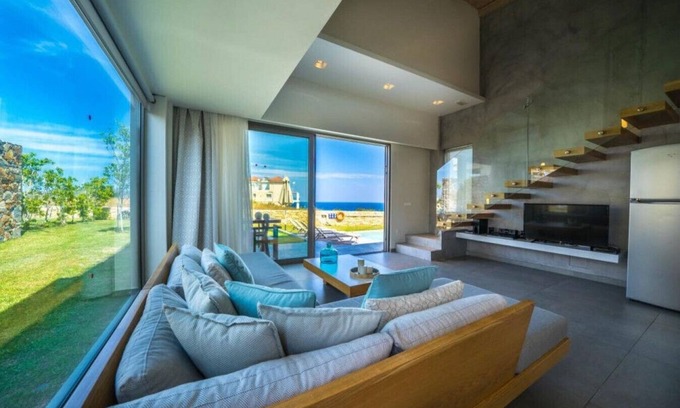 Kato Stalos House | Zen Villa -Seaview- 2BD 2BA 5PL
