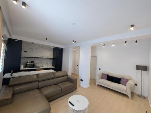 Otopeni Apartment | Zenith DM 2 Otopeni Airport & Therme