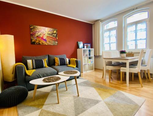 Jena Apartment | Zentral & ruhig, ideal für Home Office mit Garten