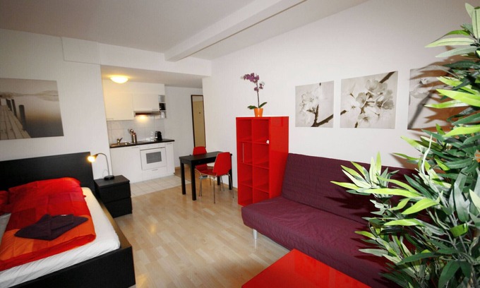 Langstrasse Apartment | ZH Bartlett - Stauffacher HITrental Apartment