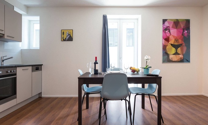 District 9 Apartment | ZH Lion I - Altstetten HITrental Apartment