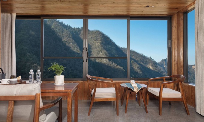 Yongding Bed & Breakfast | Zhangjiajie Valley Love Holiday Hotel
