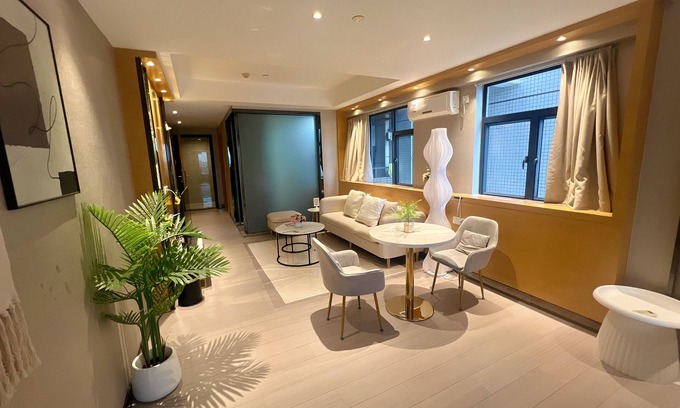 East District Apartment | Zhongshan Perth Hotel