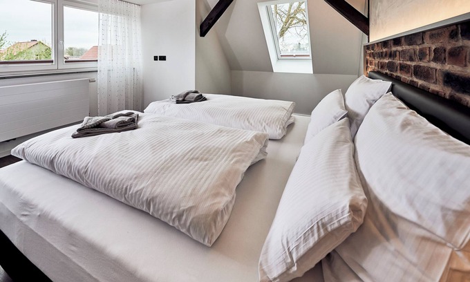 Oranienbaum-Worlitz House | Zieglers Restaurant & Pension