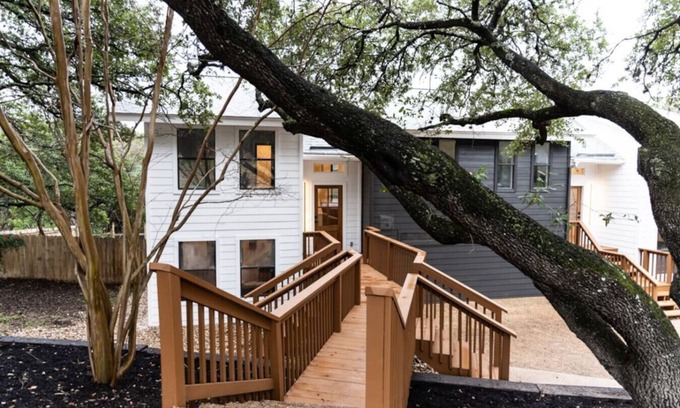 Barton Hills House | Zilker Park | Theater | Game Room | Sleeps 14!