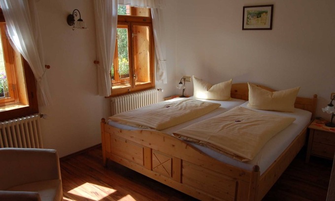 Klingenthal Cottage | Zimmer 2 - Berggasthaus & Pension Schöne Aussicht
