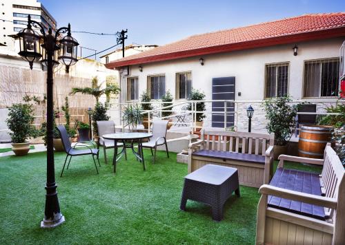 Haifa Apartment | Zimmer Garden