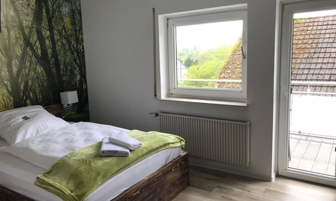 Alzenbach House | Zimmer Malberg - Landgasthof Zum Dorfkrug