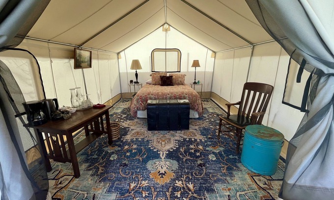 Lazear Cabin | Zinnia Glamping Tent at Zenzen Gardens