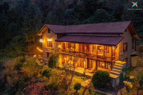 Banjar House | Zostel Homes Laida (Jibhi)