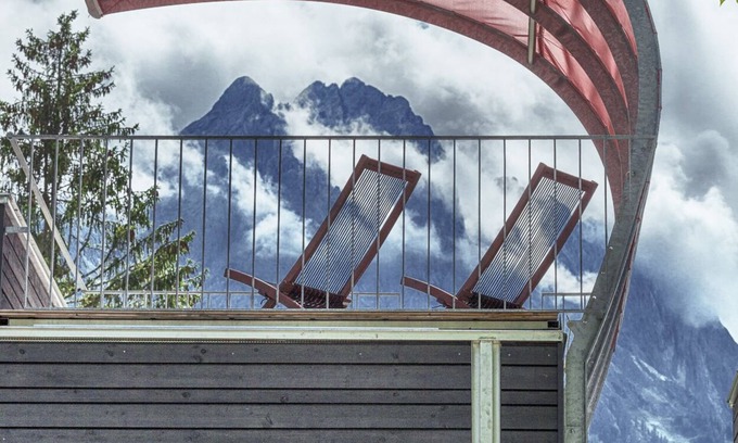 Grainau House | Zugspitz noise 2 | Fantastic living right on the river bank with a view of the Zugspitze