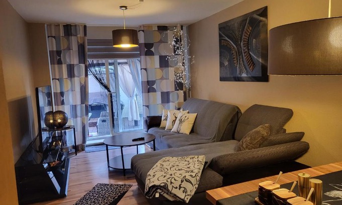 Hoexter Apartment | Zum goldenen Hirsch am Paulaner