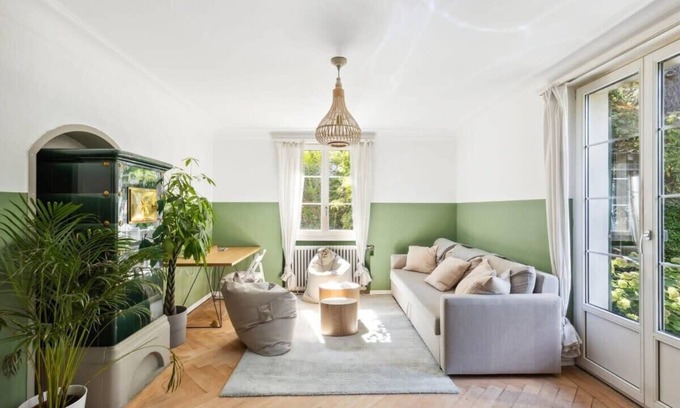 Unterstrass House | Zurich Adventure Awaits: Charming Central Home