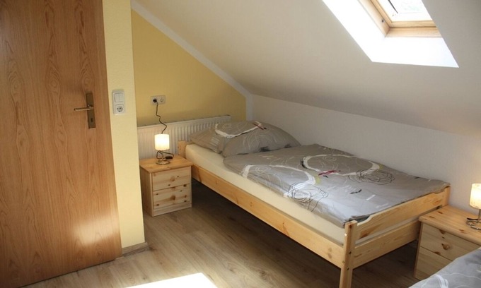 Thum Apartment | Zwei Moderne Ferienwohnungen für Insgesamt 9 Gäste im Wunderschönen Erzgebirge