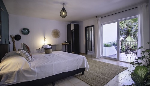 Deluxe Room, Patio, Mountain View