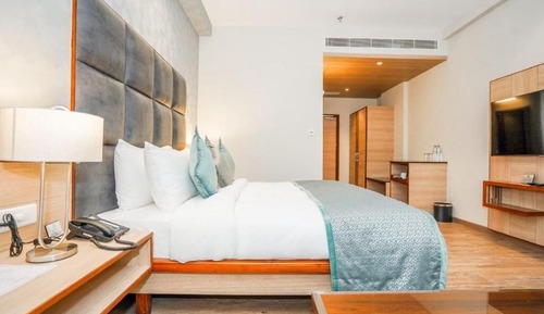 Elite Room