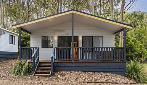Superior 2 Bedroom Cabin - Sleeps 4