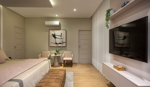 Luxury Suite