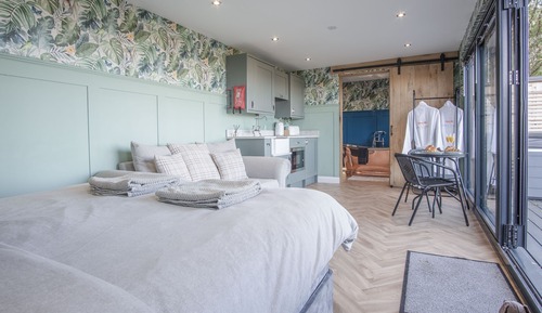 Deluxe Cabin