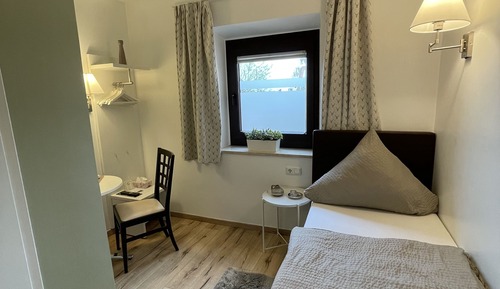 Standard Single Room