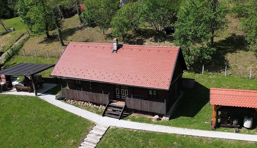 House (Three Bedroom Holiday Home with Patio)