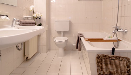Carl Suites Superior