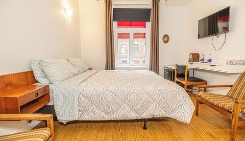 Comfort Double Room (202)