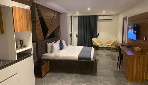 Executive Room, Balcony, Pool View