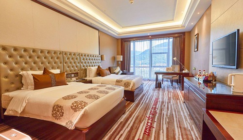 Room, Multiple Beds, Non Smoking (Aden Select)