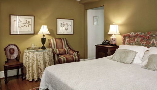Room 18 (2nd Floor)