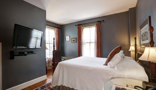 Room 22 (2nd Floor)