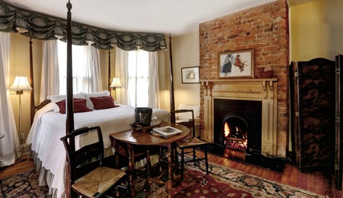 Suite 24 (2nd Floor)
