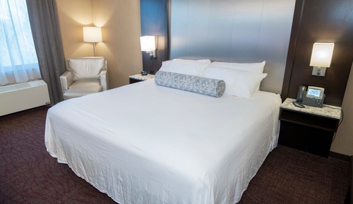Deluxe Room, 1 King Bed