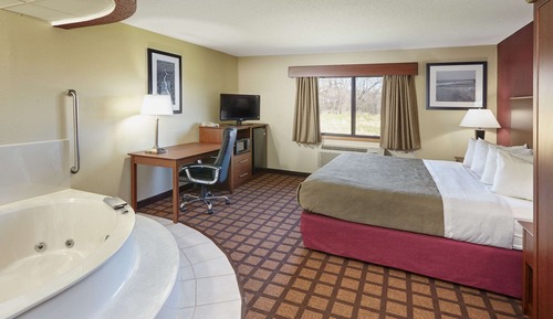 Studio Suite, 1 King Bed, Non Smoking