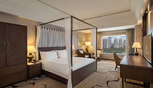 Executive Room, 1 King Bed, River View