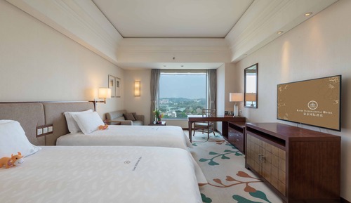 Superior Room, 2 Twin Beds, Lake View