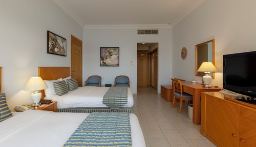DELUXE SEA VIEW TWIN