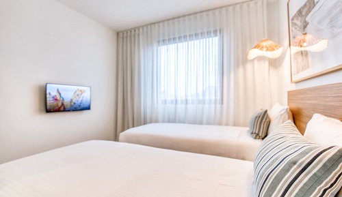 2 Bedroom Apartment - Bay & Park Views