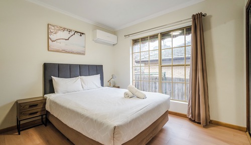Two Bedroom Apartment with Garden